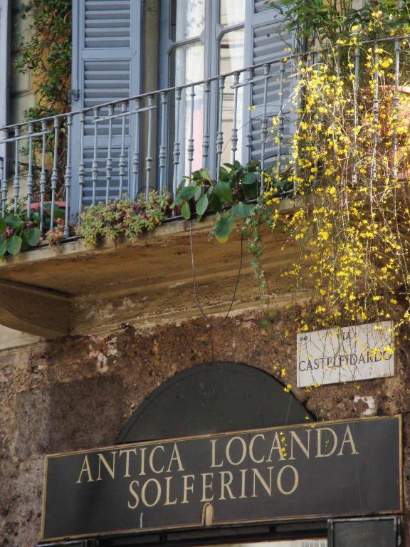 Antica Locanda Solferino Милано Екстериор снимка