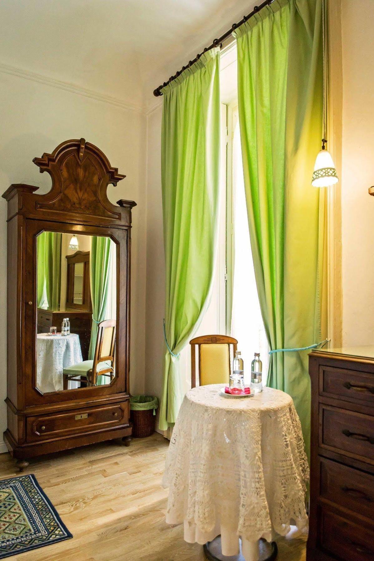 Antica Locanda Solferino Милано Екстериор снимка